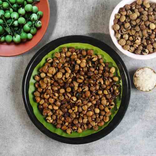 chundakkai (Turkey Berry) Vathal